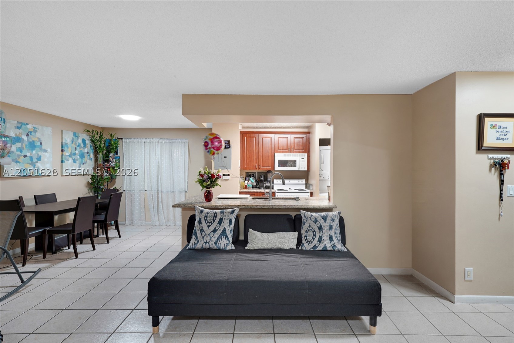 WINDMILL LAKES III CONDO - Residential Lease
