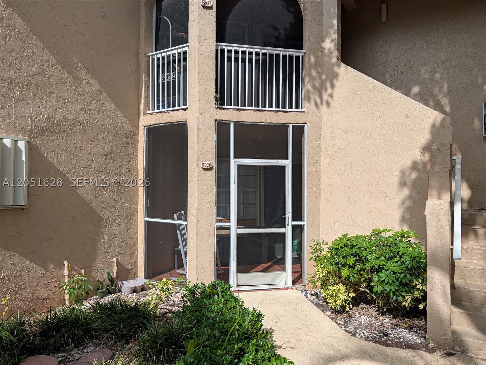 WINDMILL LAKES III CONDO - Residential Lease