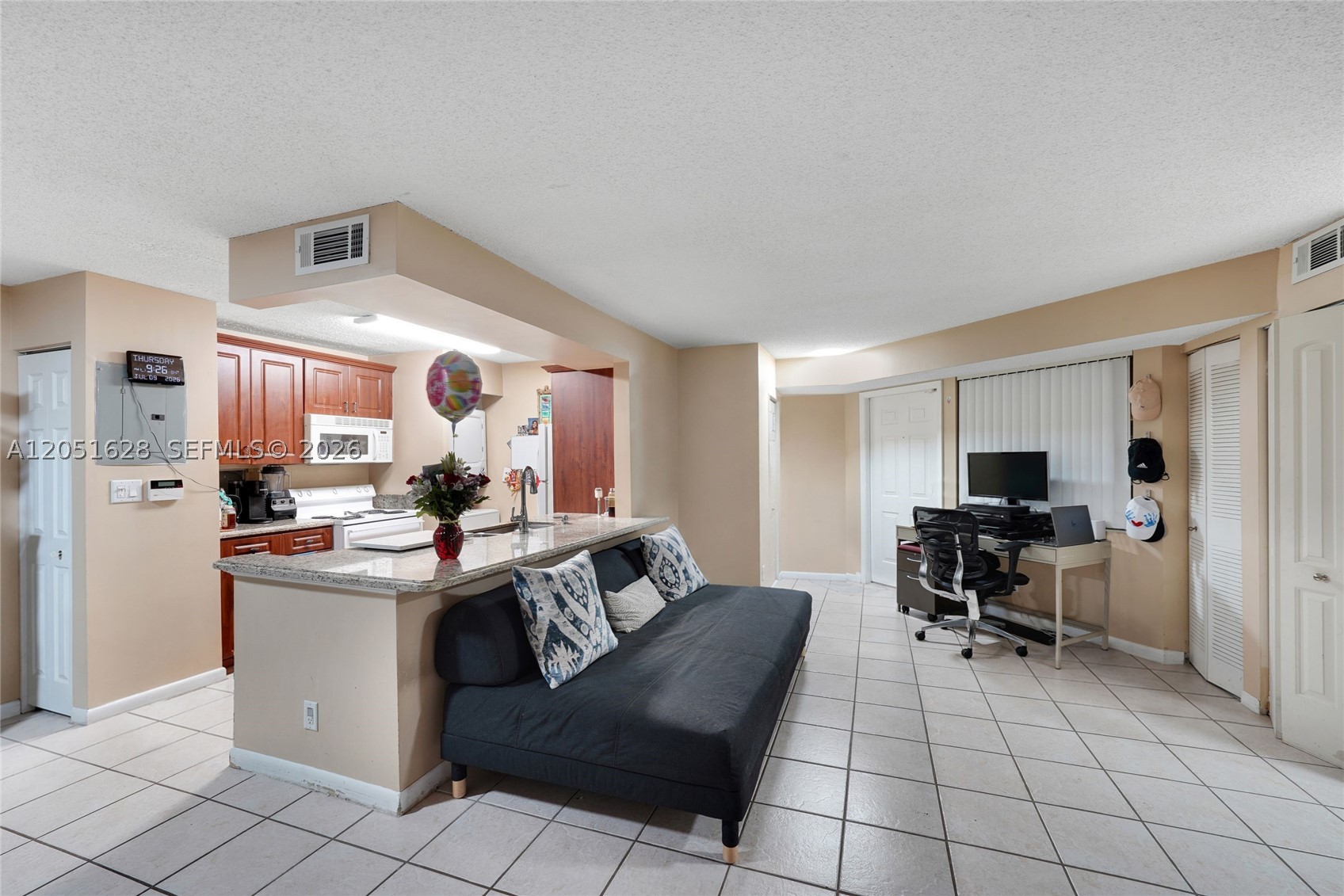 WINDMILL LAKES III CONDO - Residential Lease