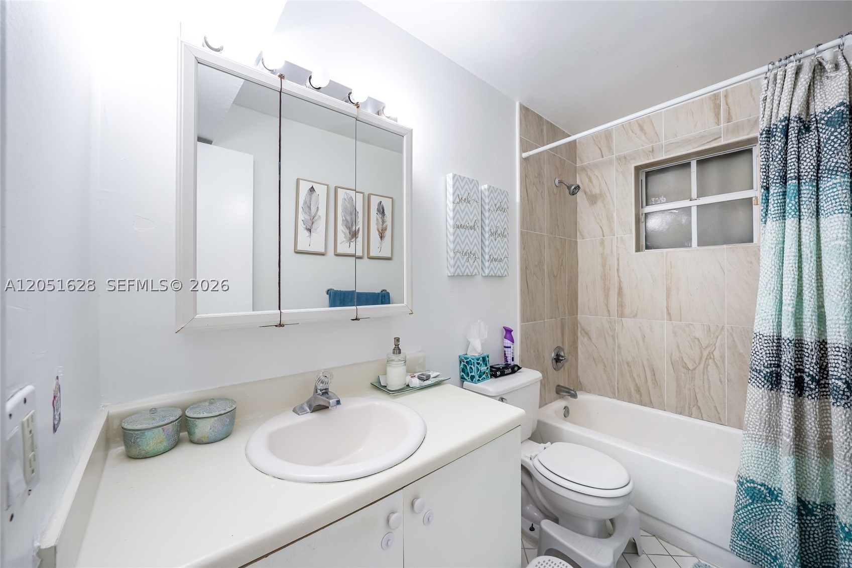 WINDMILL LAKES III CONDO - Residential Lease