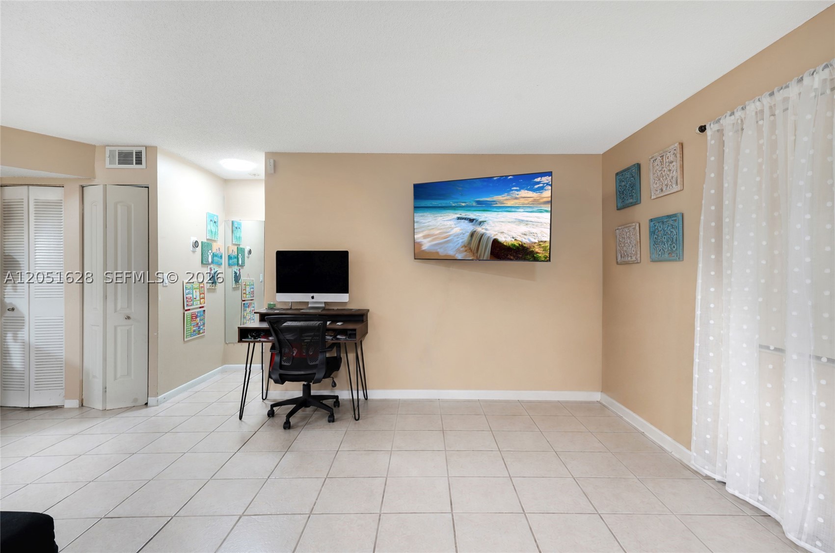 WINDMILL LAKES III CONDO - Residential Lease