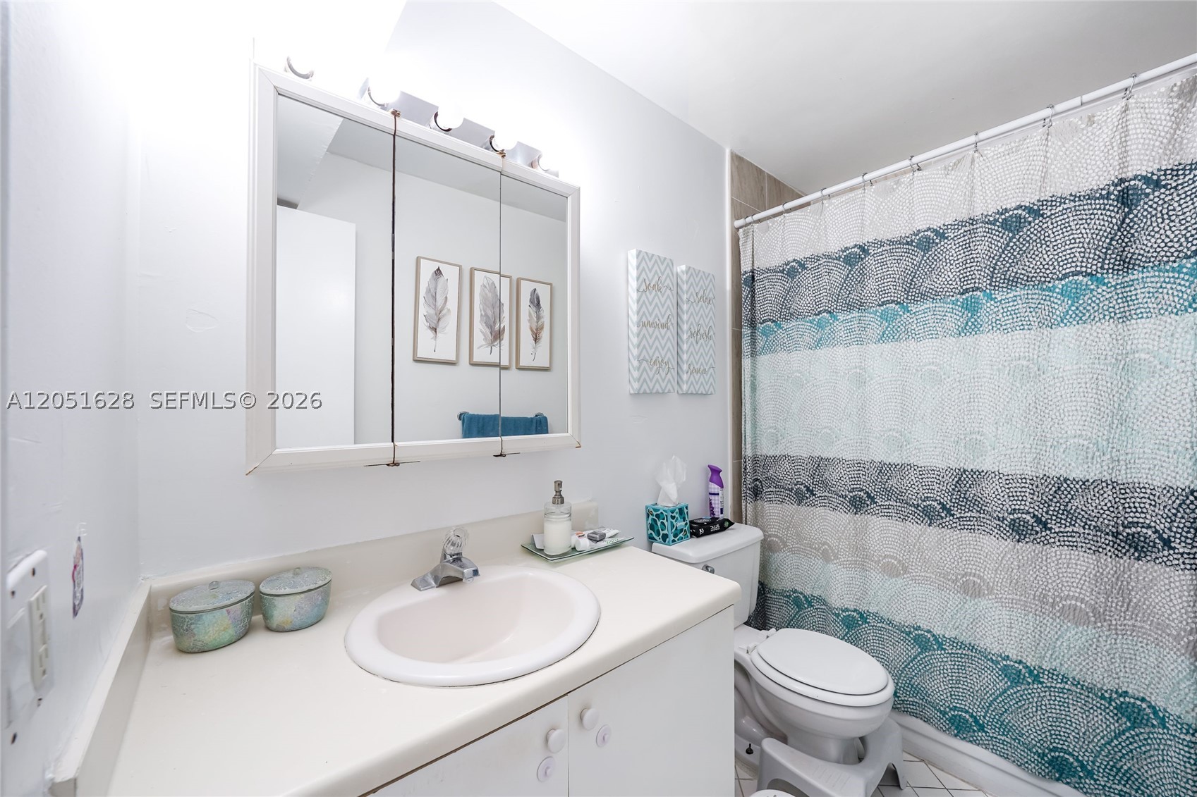 WINDMILL LAKES III CONDO - Residential Lease