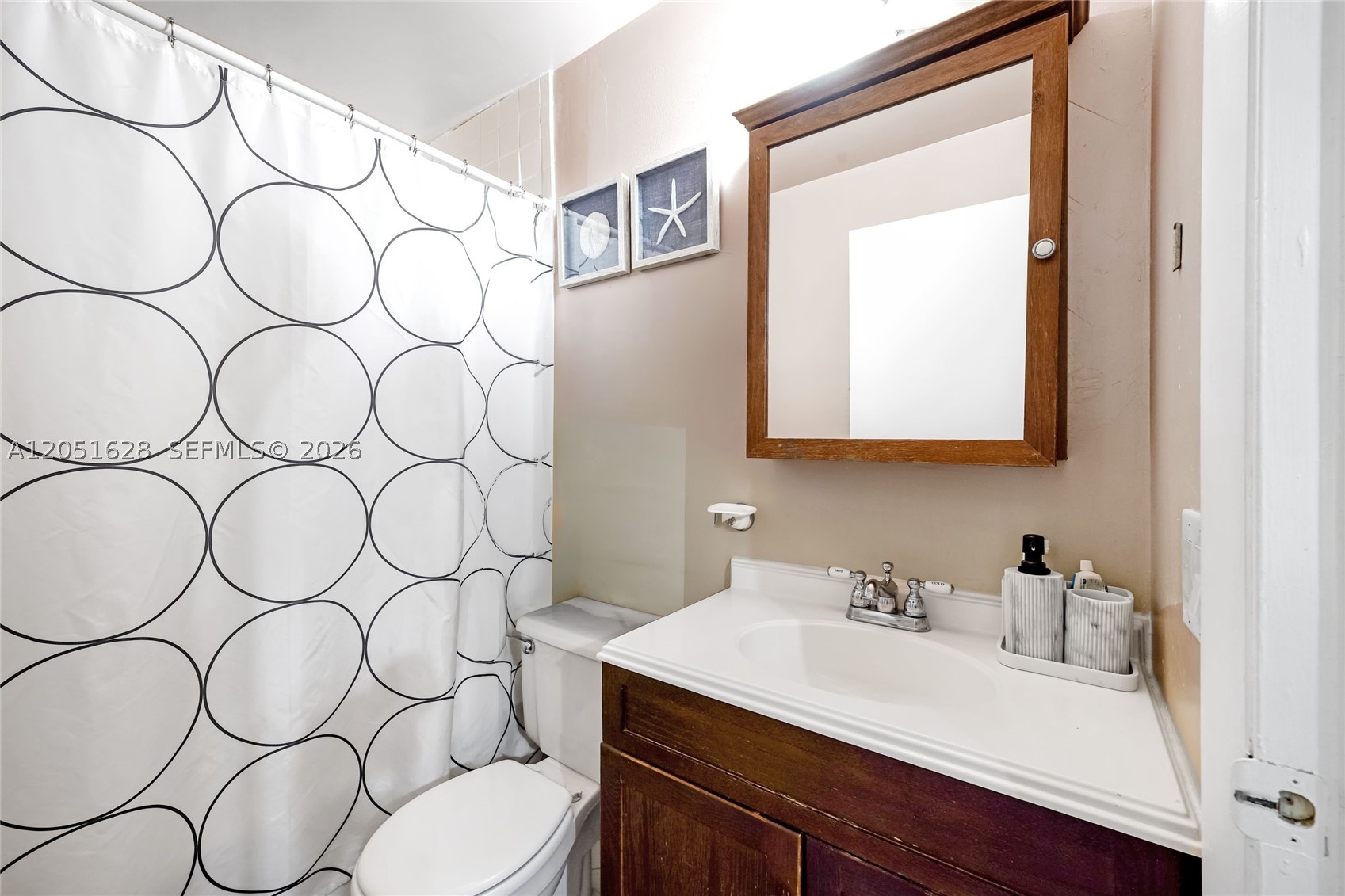 WINDMILL LAKES III CONDO - Residential Lease