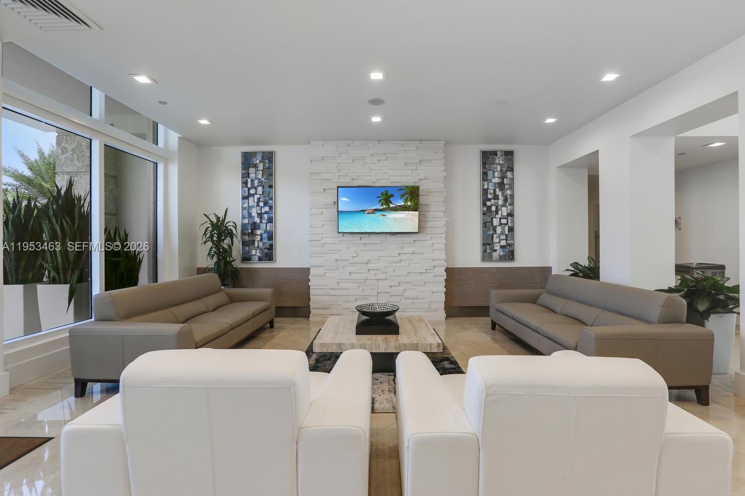 GREEN DIAMOND CONDO - Residential