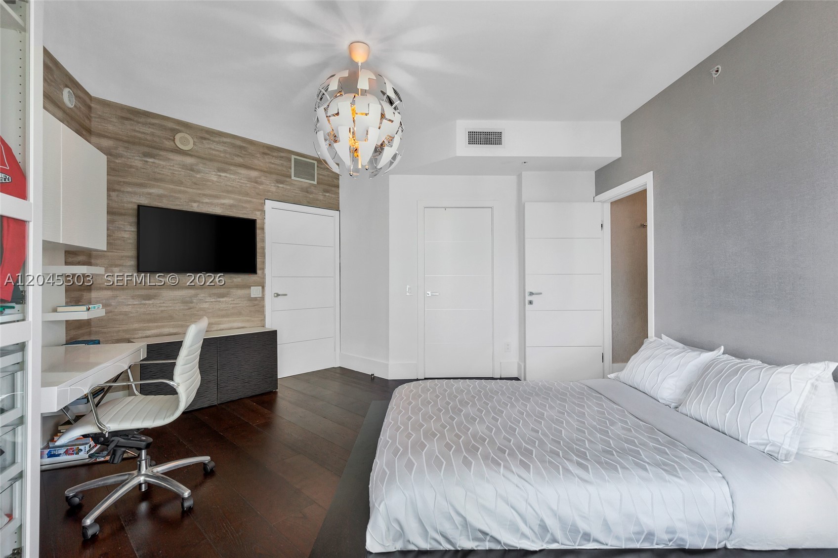 INFINITY AT BRICKELL COND - Residential