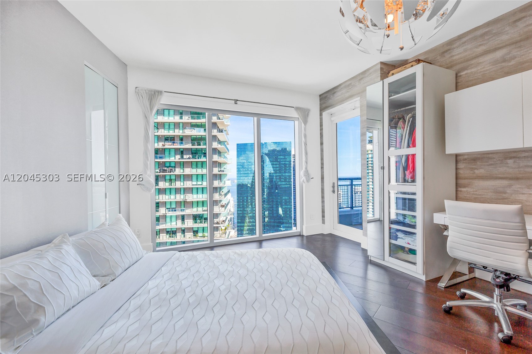 INFINITY AT BRICKELL COND - Residential