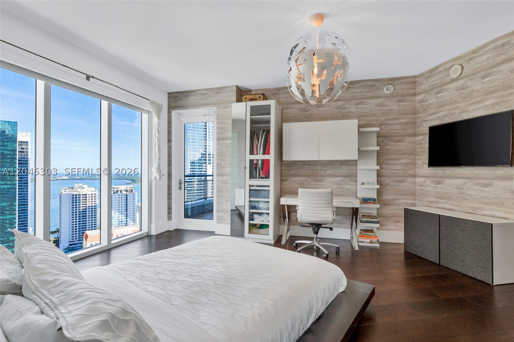 INFINITY AT BRICKELL COND - Residential