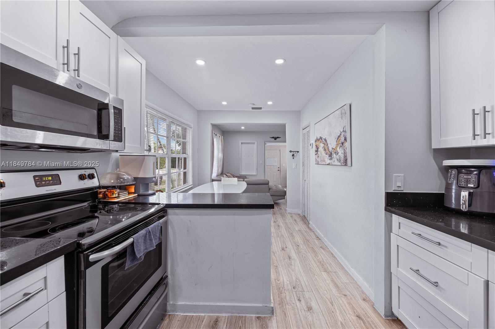 SEVENTH AVE PARK - Residential