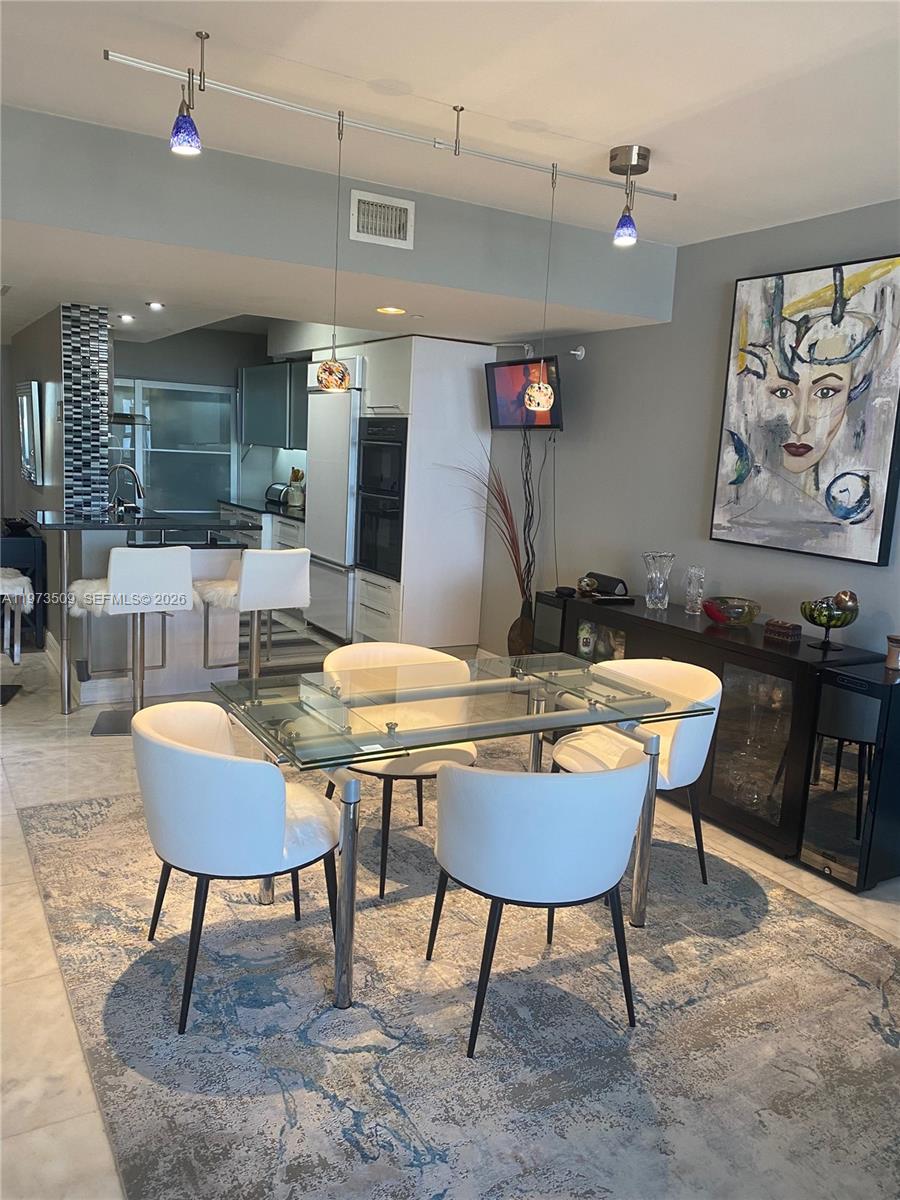 BEACH CLUB THREE CONDO - Residential