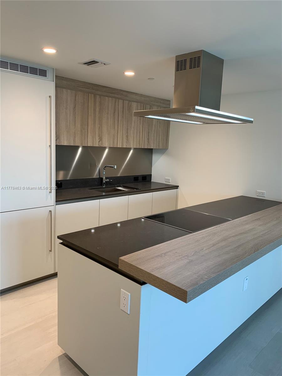 BRICKELL FLATIRON CONDO - Residential Lease