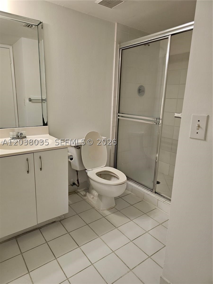 PARC CENTRAL AVENTURA SOU - Residential Lease