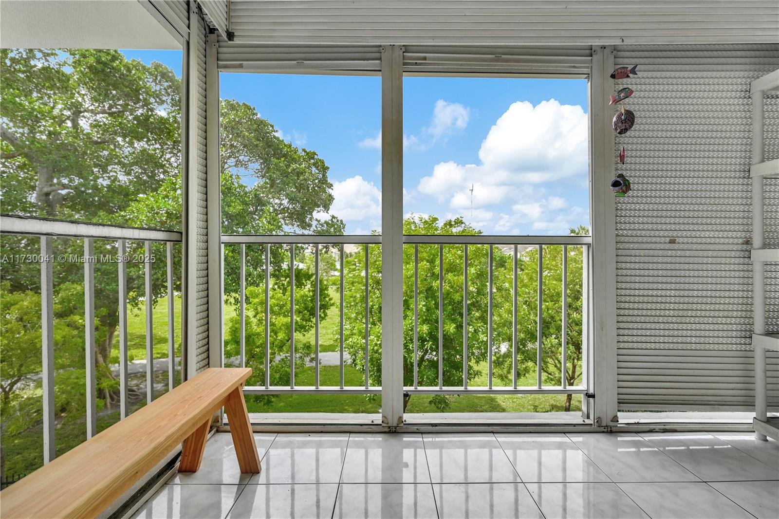 HILLCREST COUNTRY CLUB AP - Residential