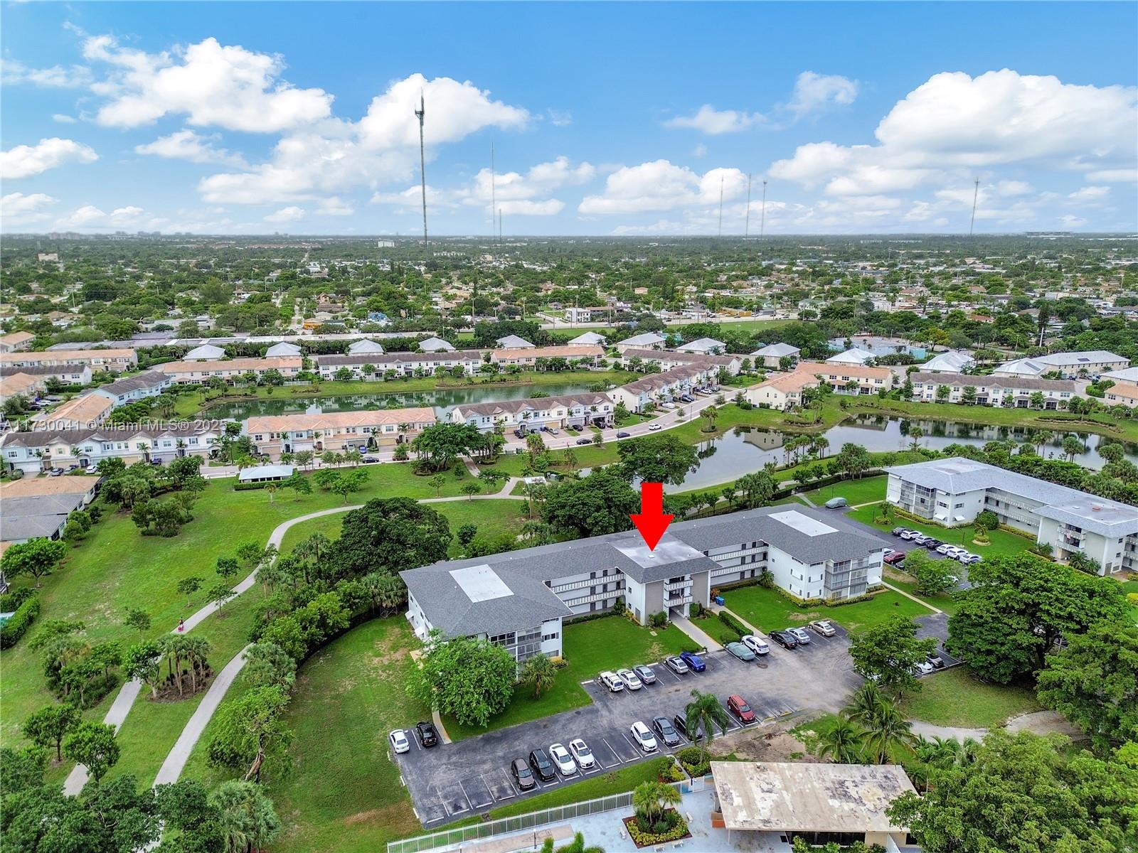 HILLCREST COUNTRY CLUB AP - Residential