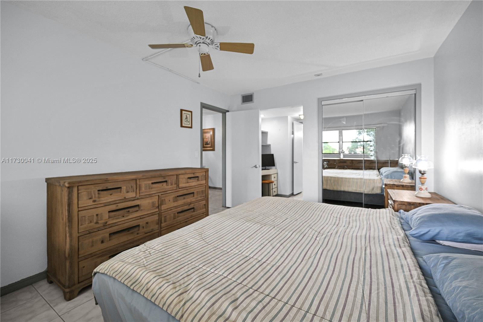 HILLCREST COUNTRY CLUB AP - Residential