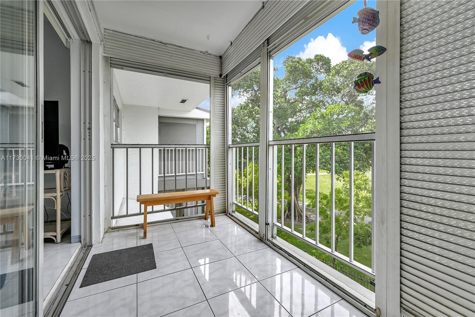 HILLCREST COUNTRY CLUB AP - Residential