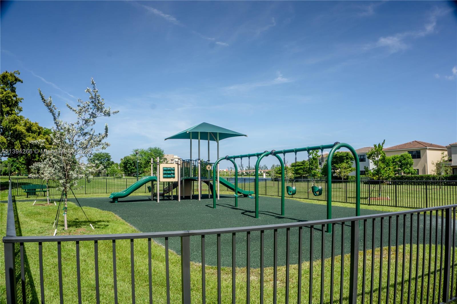CHAMPION LAKES - Residential Lease