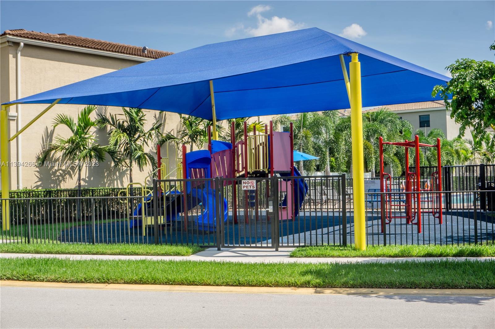 CHAMPION LAKES - Residential Lease