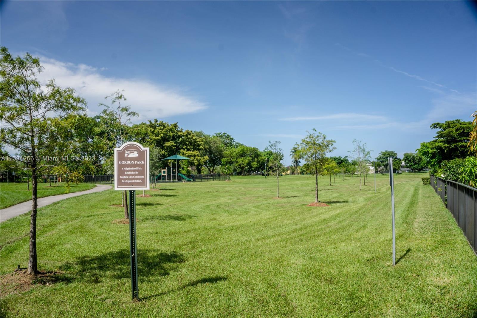 CHAMPION LAKES - Residential Lease