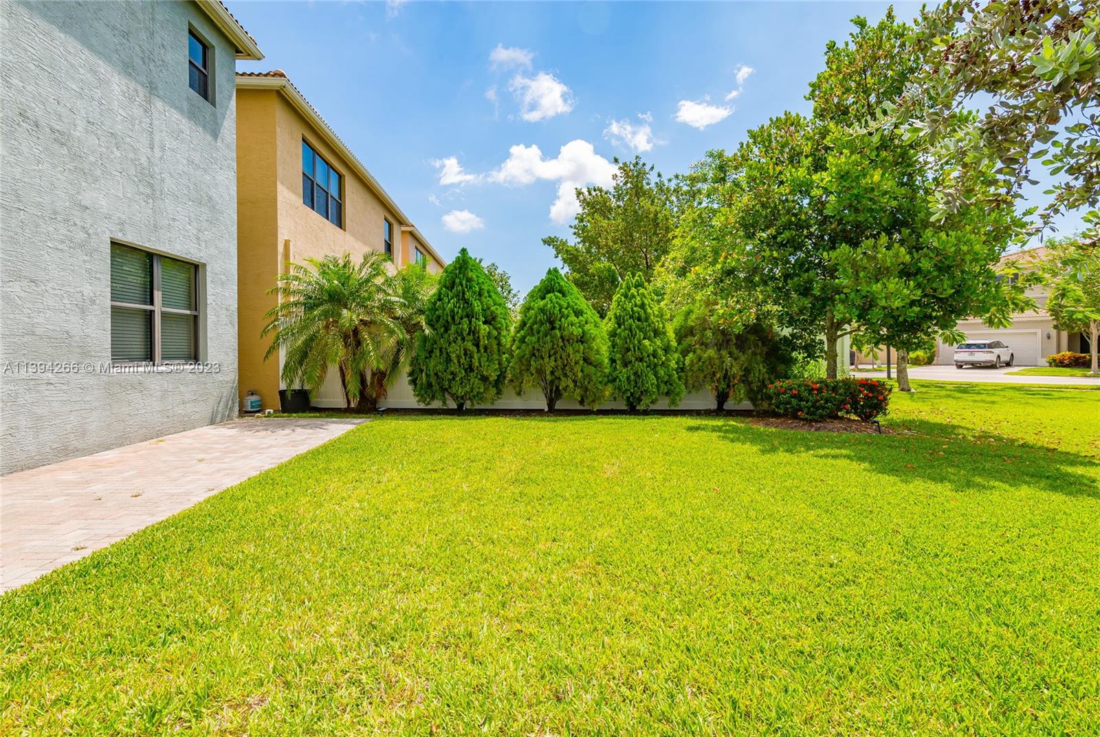 CHAMPION LAKES - Residential Lease