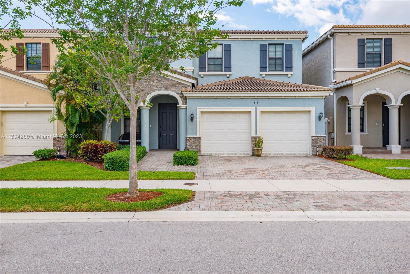 Amazing single family home in the beautiful gated community Aventura Isles, 5 bedrooms and 4.5 bathrooms, a lot of upgrades, tile downstairs, wood flooring upstairs, upgraded kitchen quartz counter tops. Fully furnished, huge backyard, community parks, playgrounds and two tennis court. Close to main highways I-95 and Turnpike, minutes away from Aventura Mall, beaches and much more. Ready to move in.
