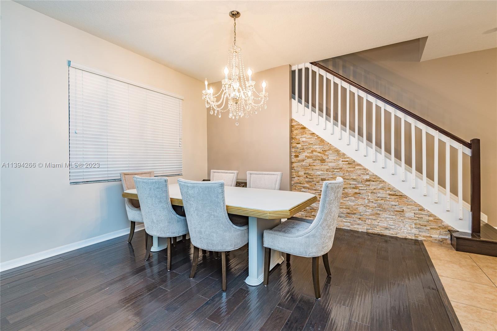 CHAMPION LAKES - Residential Lease