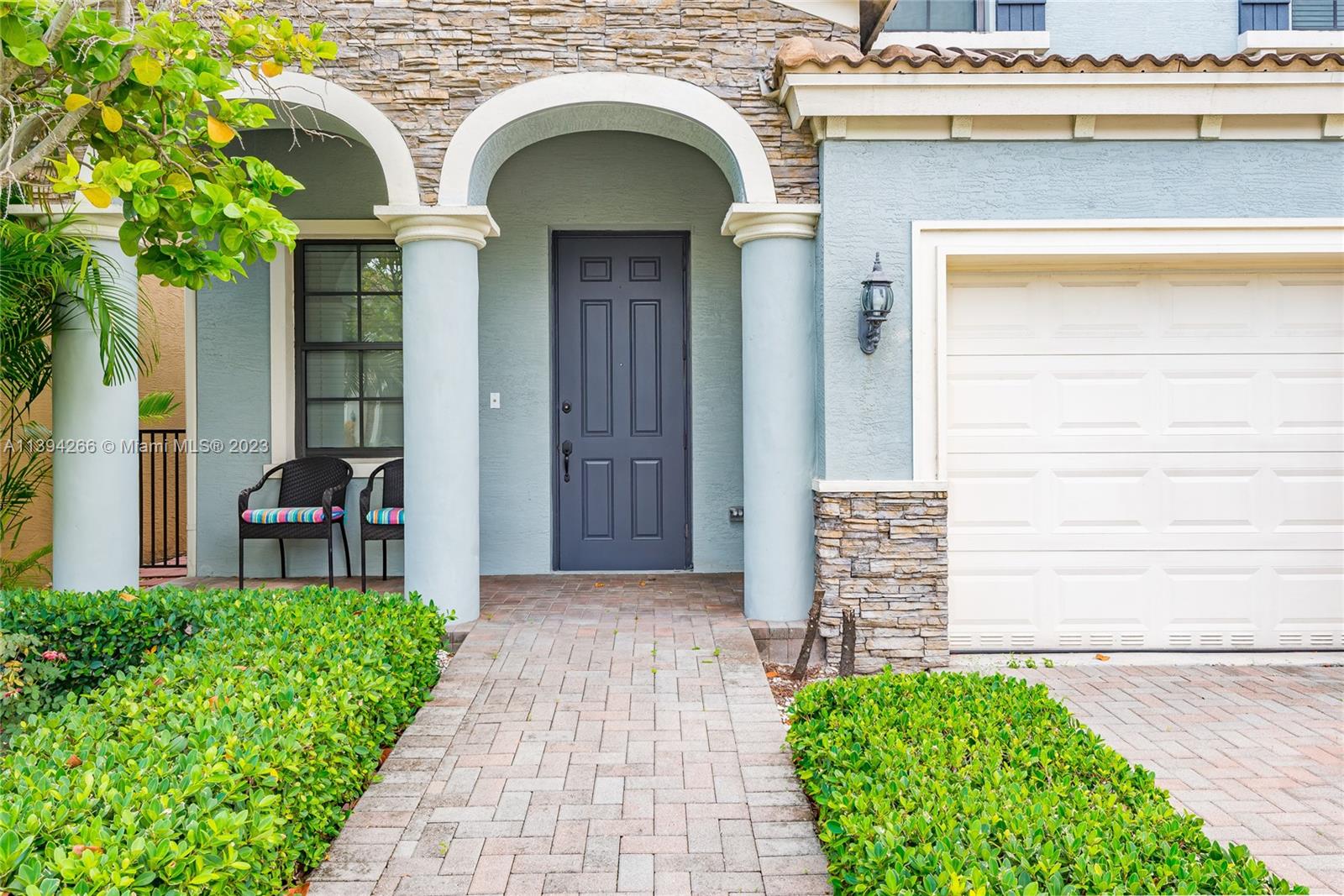 CHAMPION LAKES - Residential Lease