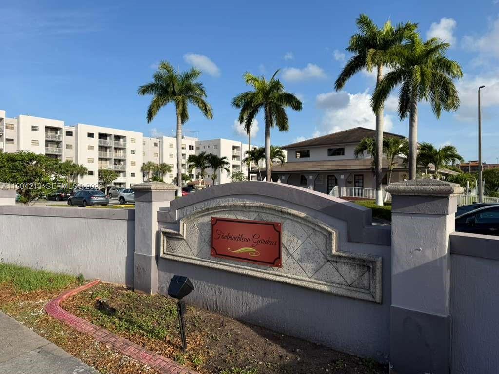 MOVE-IN READY! Bright and inviting 2-bedroom, 2-bathroom rental located in a highly desirable community. This updated unit features a well-designed layout with plenty of natural light. Perfect for tenants seeking both convenience and a relaxed lifestyle. Residents can take advantage of great community amenities, including a pool, fitness center, basketball court, and other recreational areas. Ideally situated near major highways, shopping plazas, grocery stores, dining options, schools, and daily conveniences. An excellent rental opportunity in a well-kept community with easy access to everything you need.