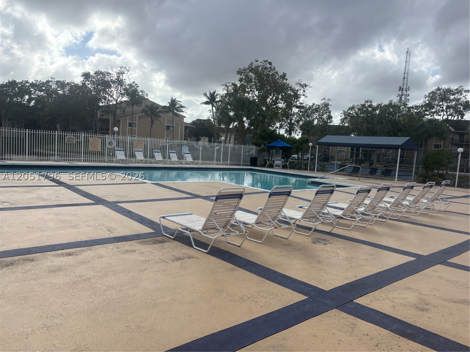 PALMS OF PEMBROKE CONDO - Residential Lease