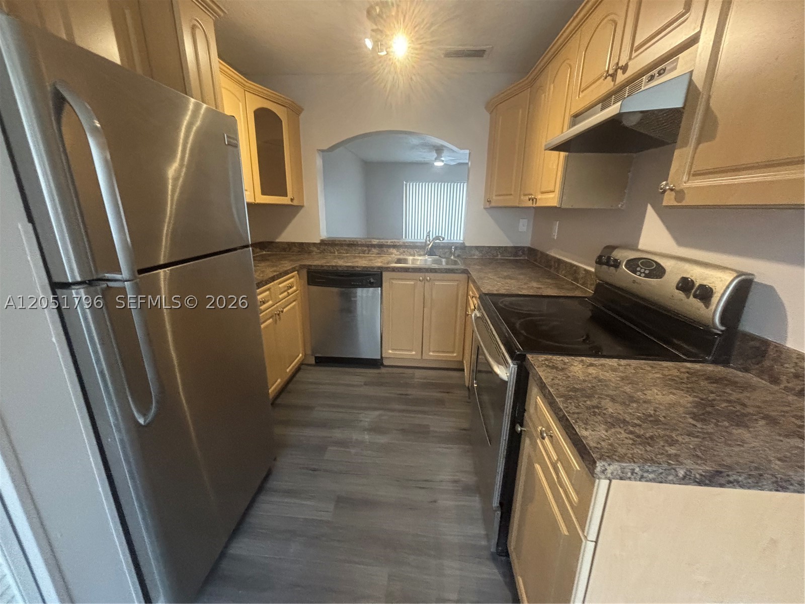 PALMS OF PEMBROKE CONDO - Residential Lease