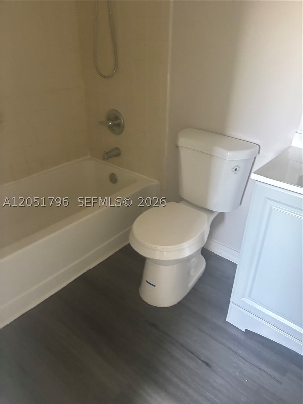 PALMS OF PEMBROKE CONDO - Residential Lease