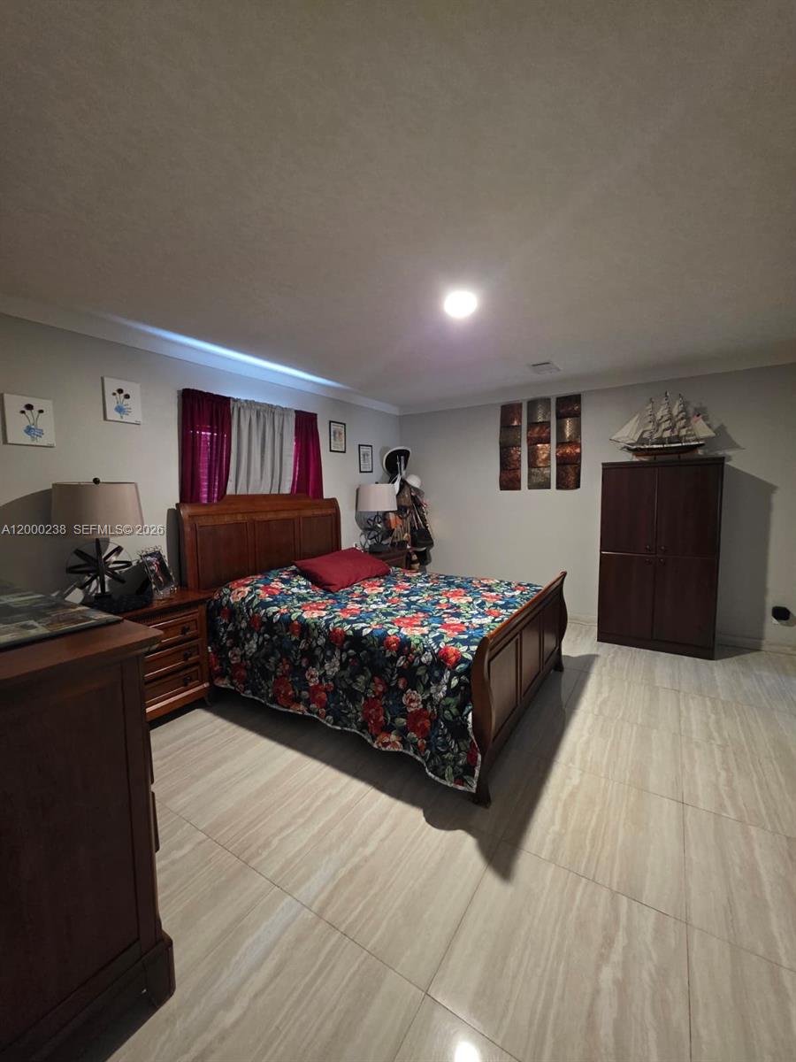 Montura South Half - Residential Lease