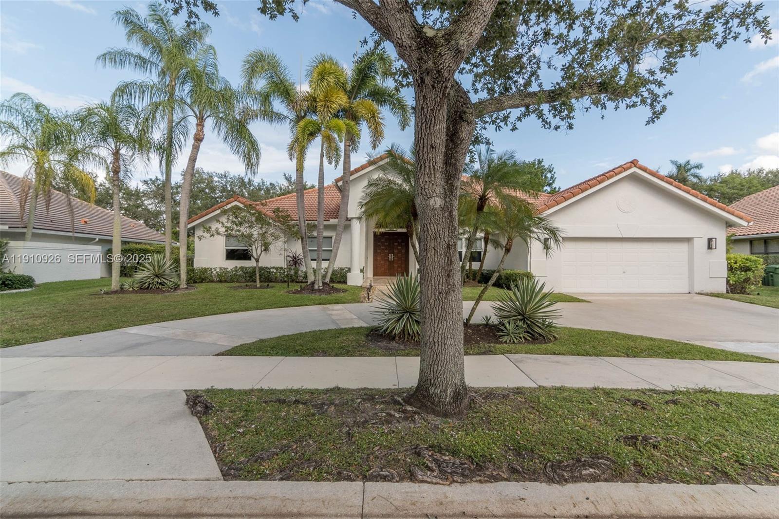 COUNTRY ISLES - Residential Lease