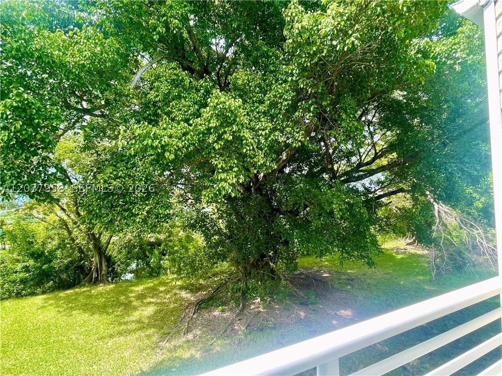 SUMMER LAKE - Residential Lease