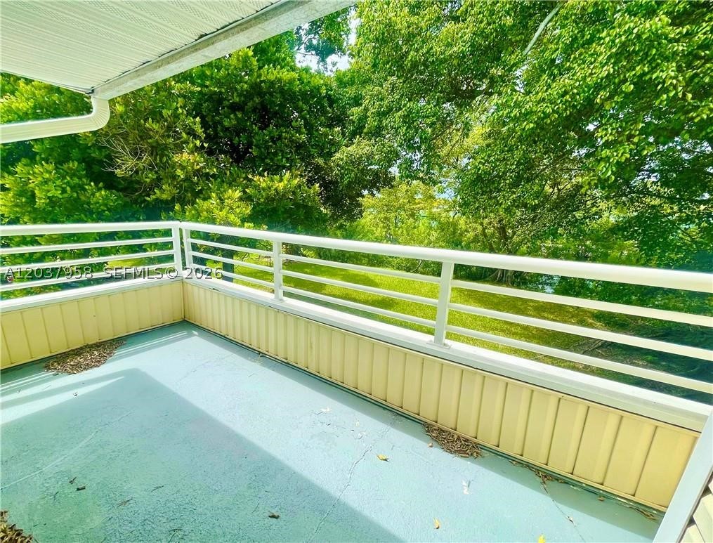 SUMMER LAKE - Residential Lease