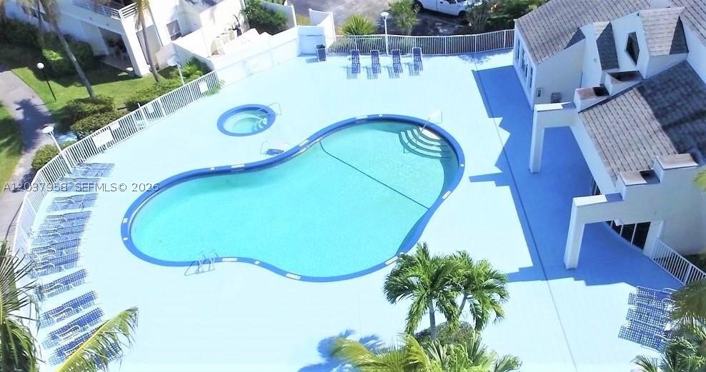 SUMMER LAKE - Residential Lease