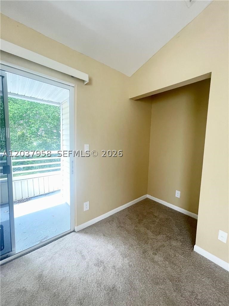 SUMMER LAKE - Residential Lease