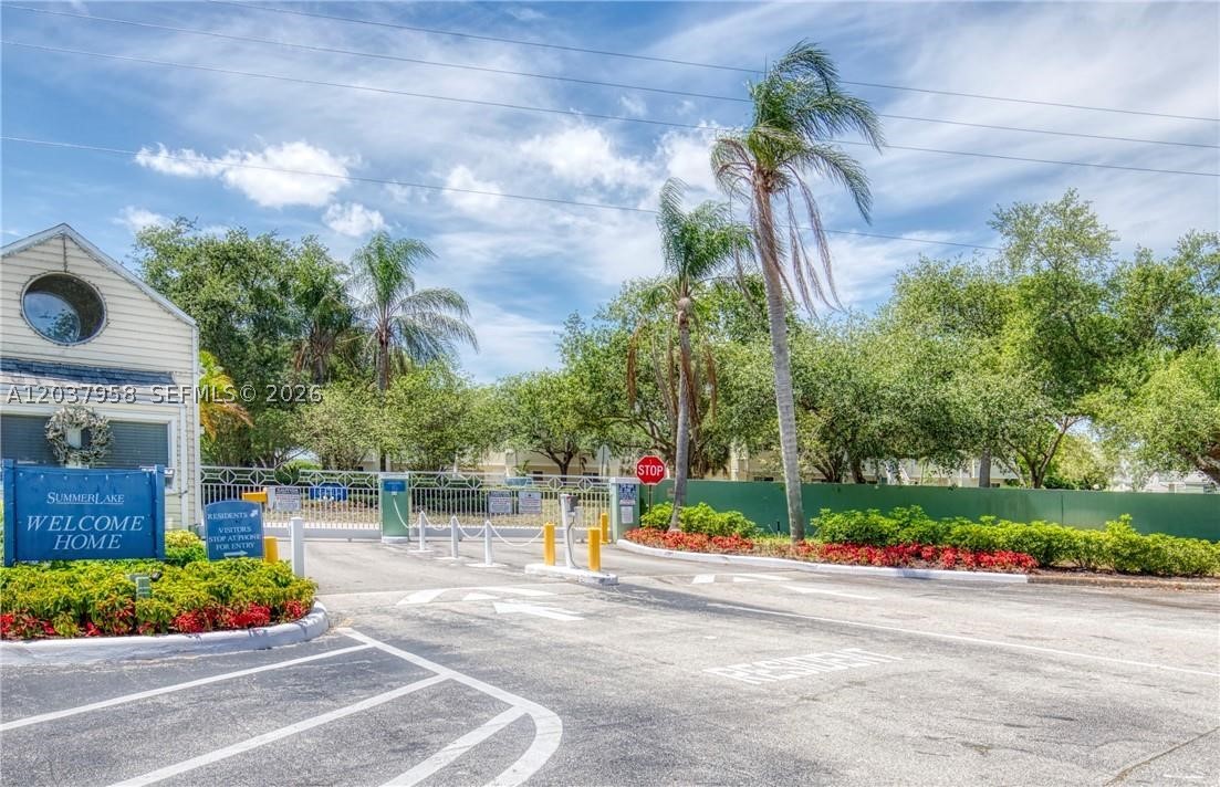 SUMMER LAKE - Residential Lease