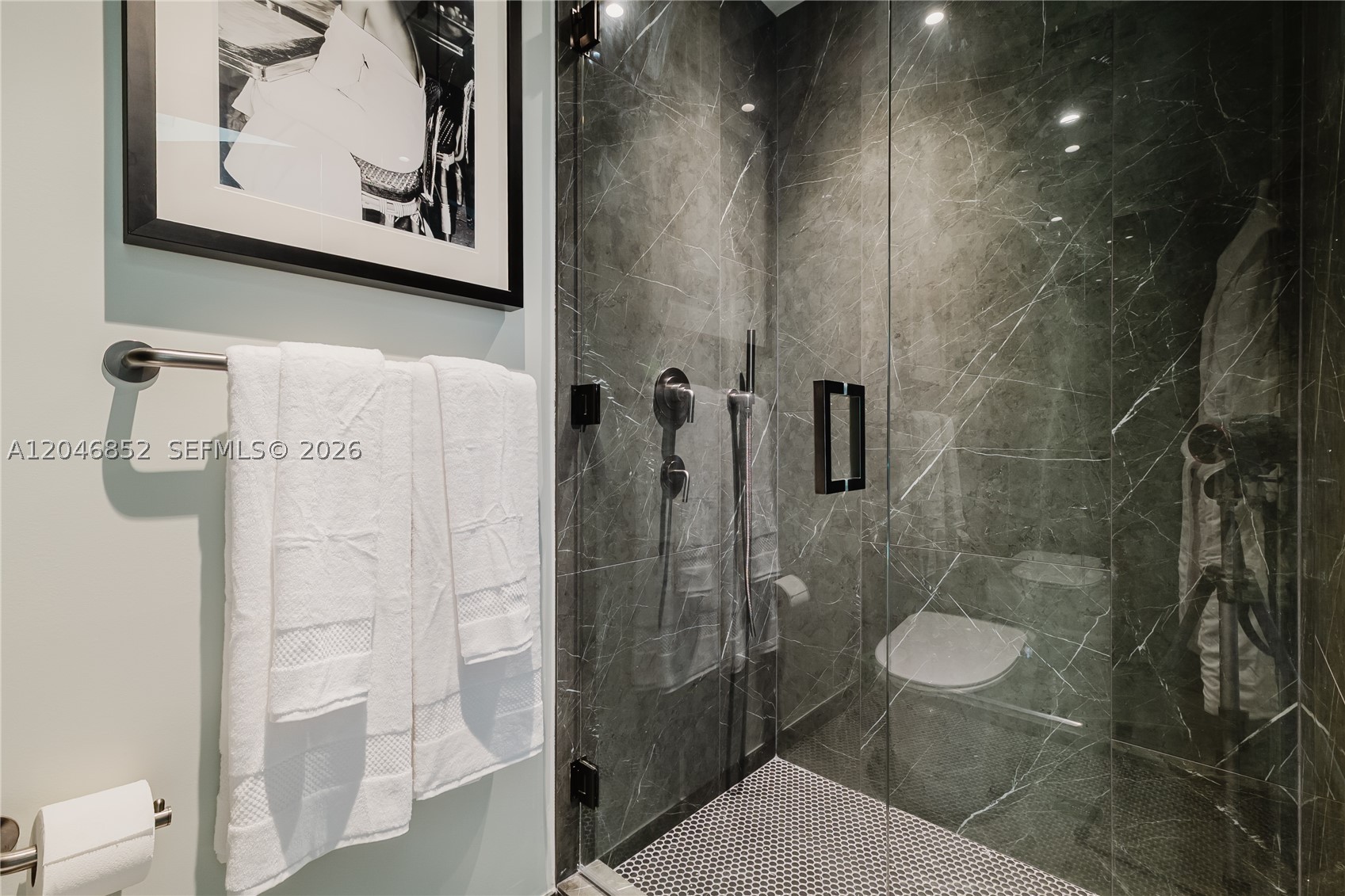 E11EVEN HOTEL & RESIDEN - Residential Lease