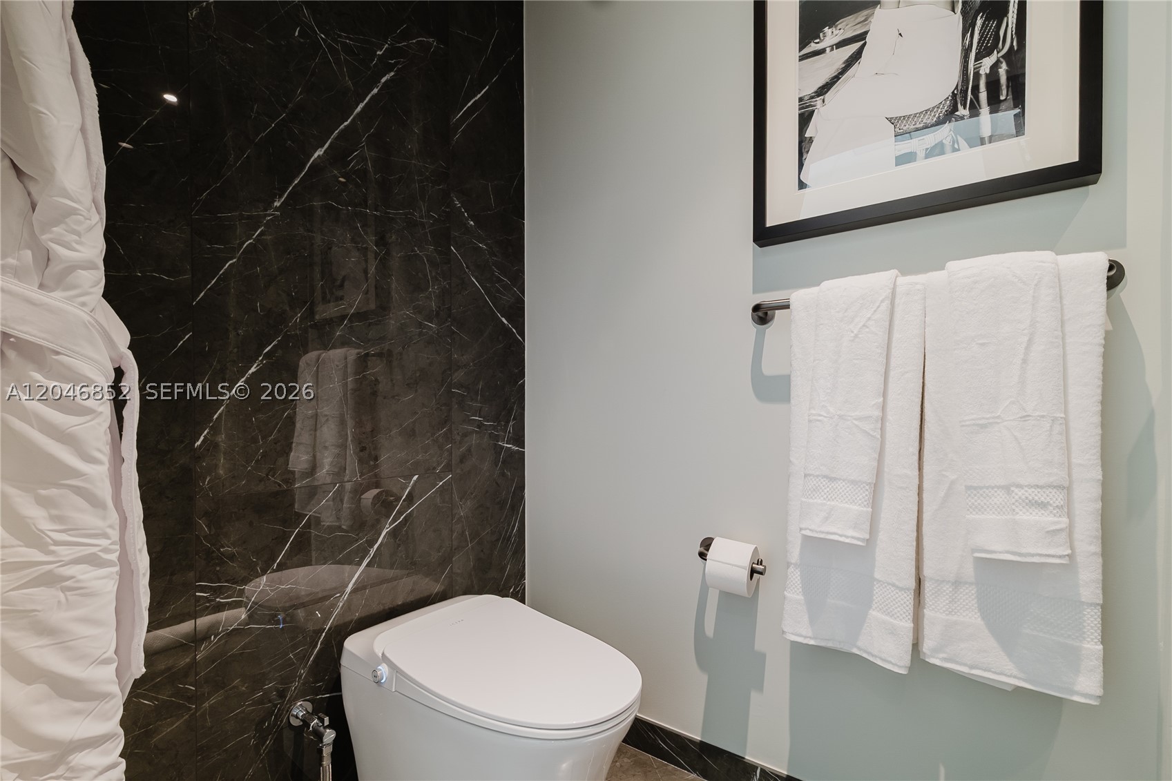 E11EVEN HOTEL & RESIDEN - Residential Lease