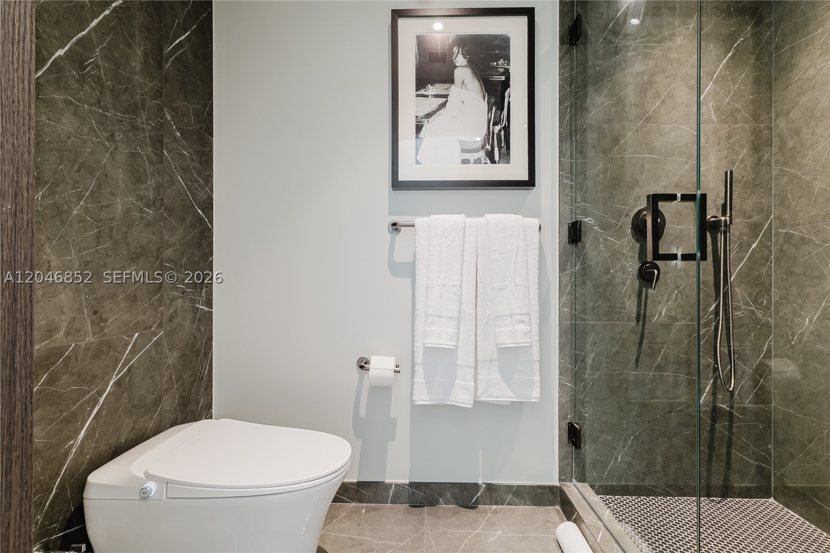 E11EVEN HOTEL & RESIDEN - Residential Lease