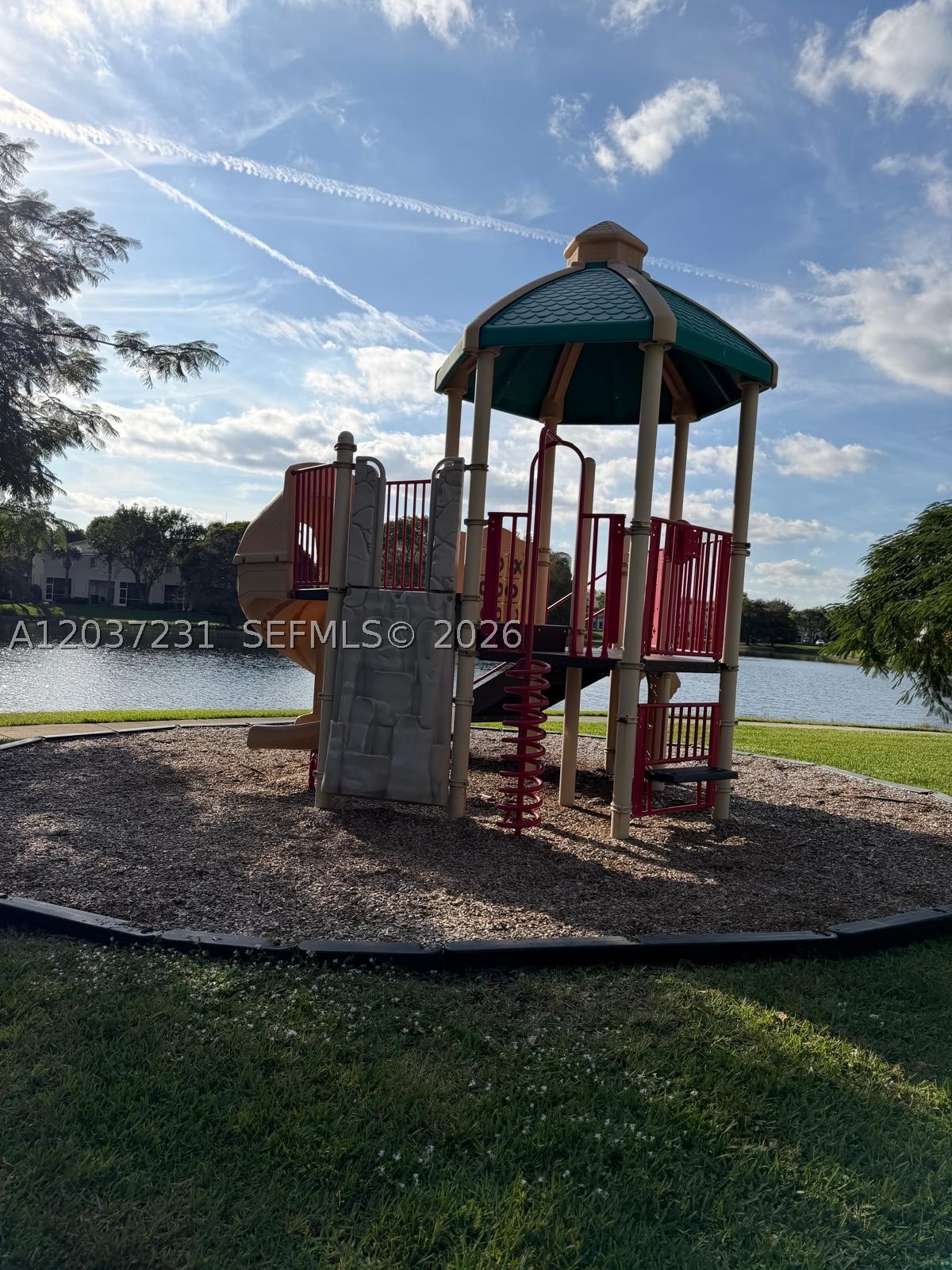 PALMBROOKE TOWNHOMES - Residential Lease