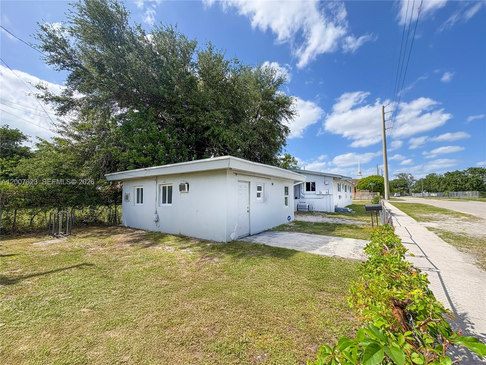 ELIZABETH PARK - Residential Income