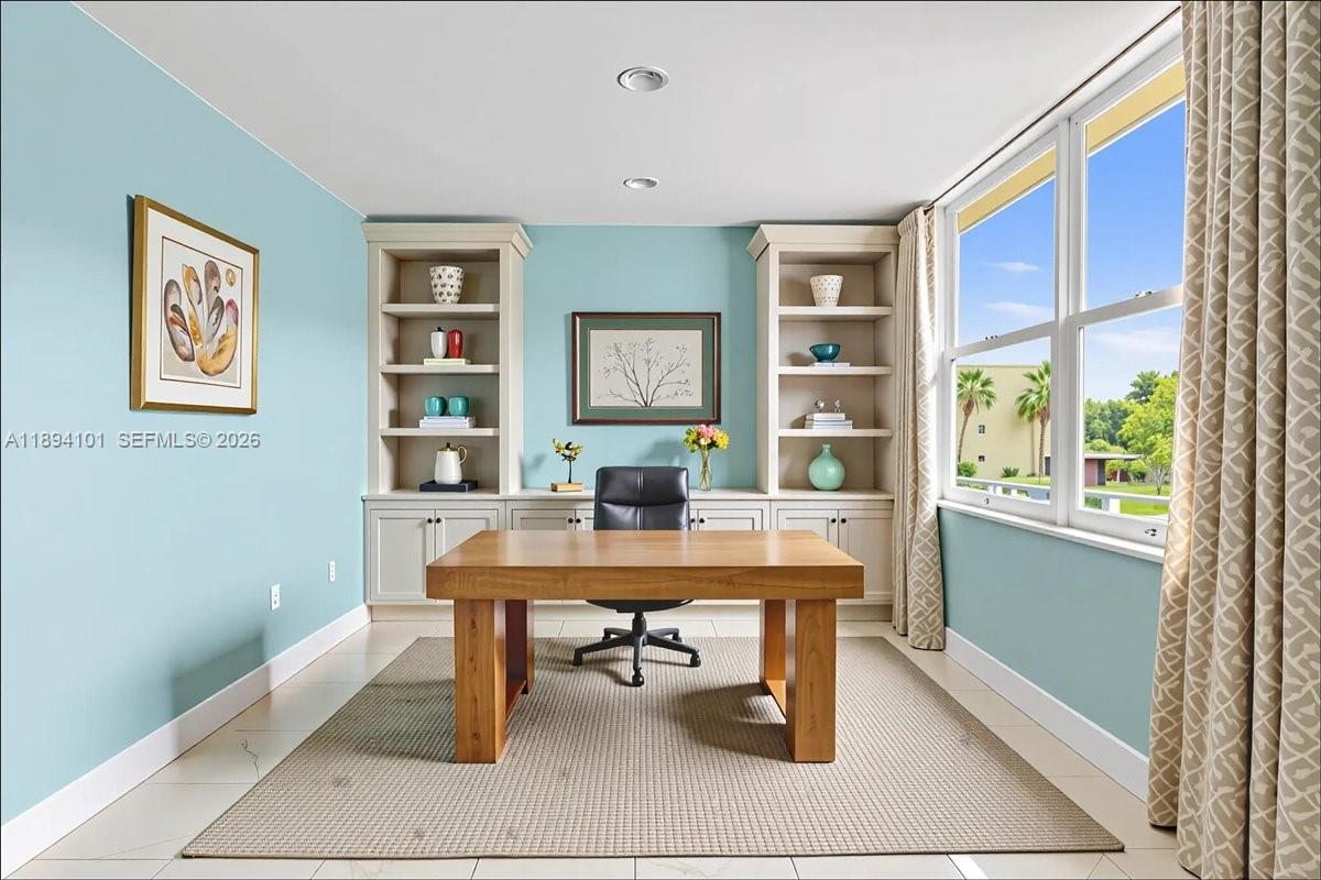 LIVE OAK CONDO SEVEN - Residential