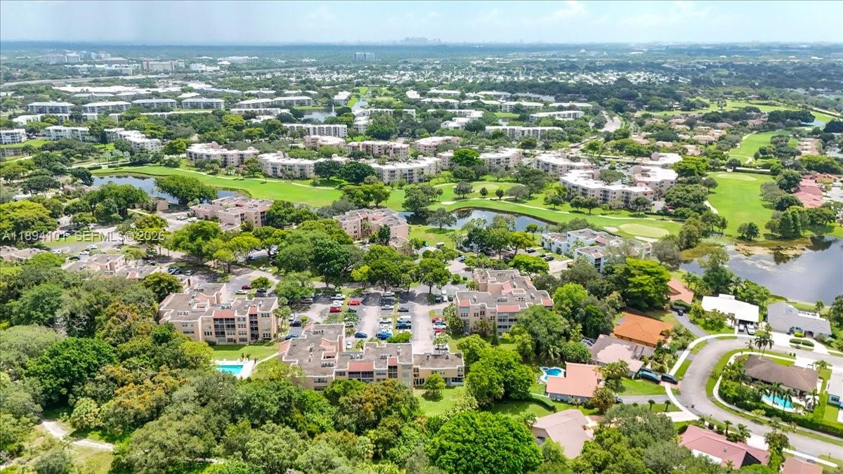 LIVE OAK CONDO SEVEN - Residential