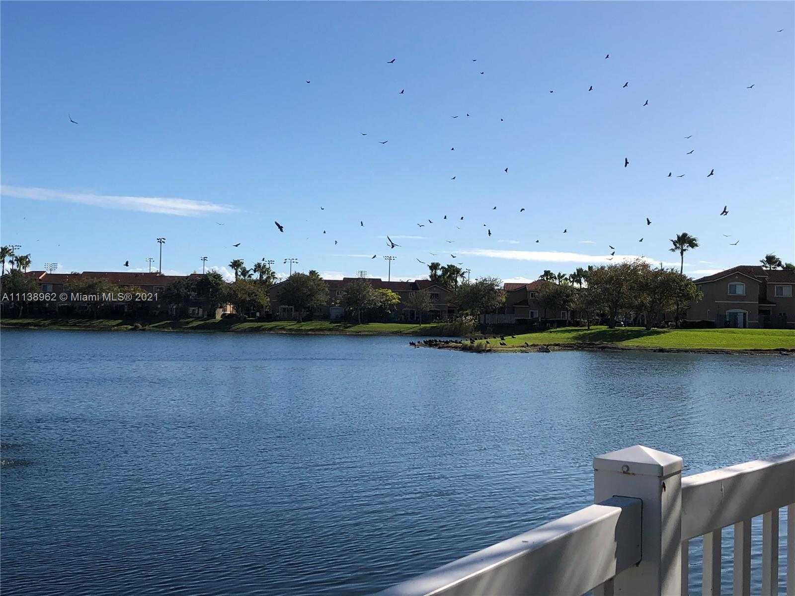 LE CLUB AT OLD CUTLER CON - Residential Lease