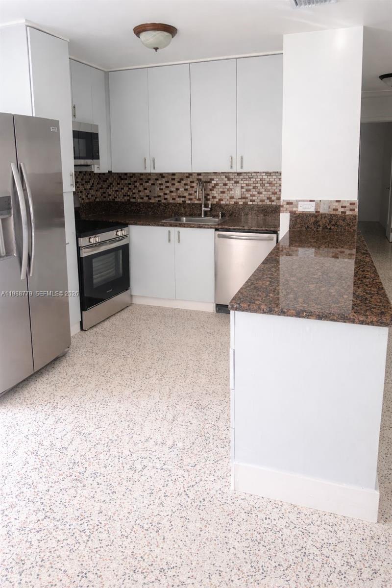 S CORAL HOMES SEC 3 - Residential Lease