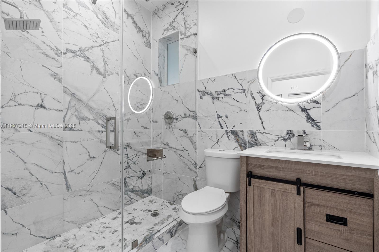 HOLLYWOOD BEACH GARDENS - Residential Lease