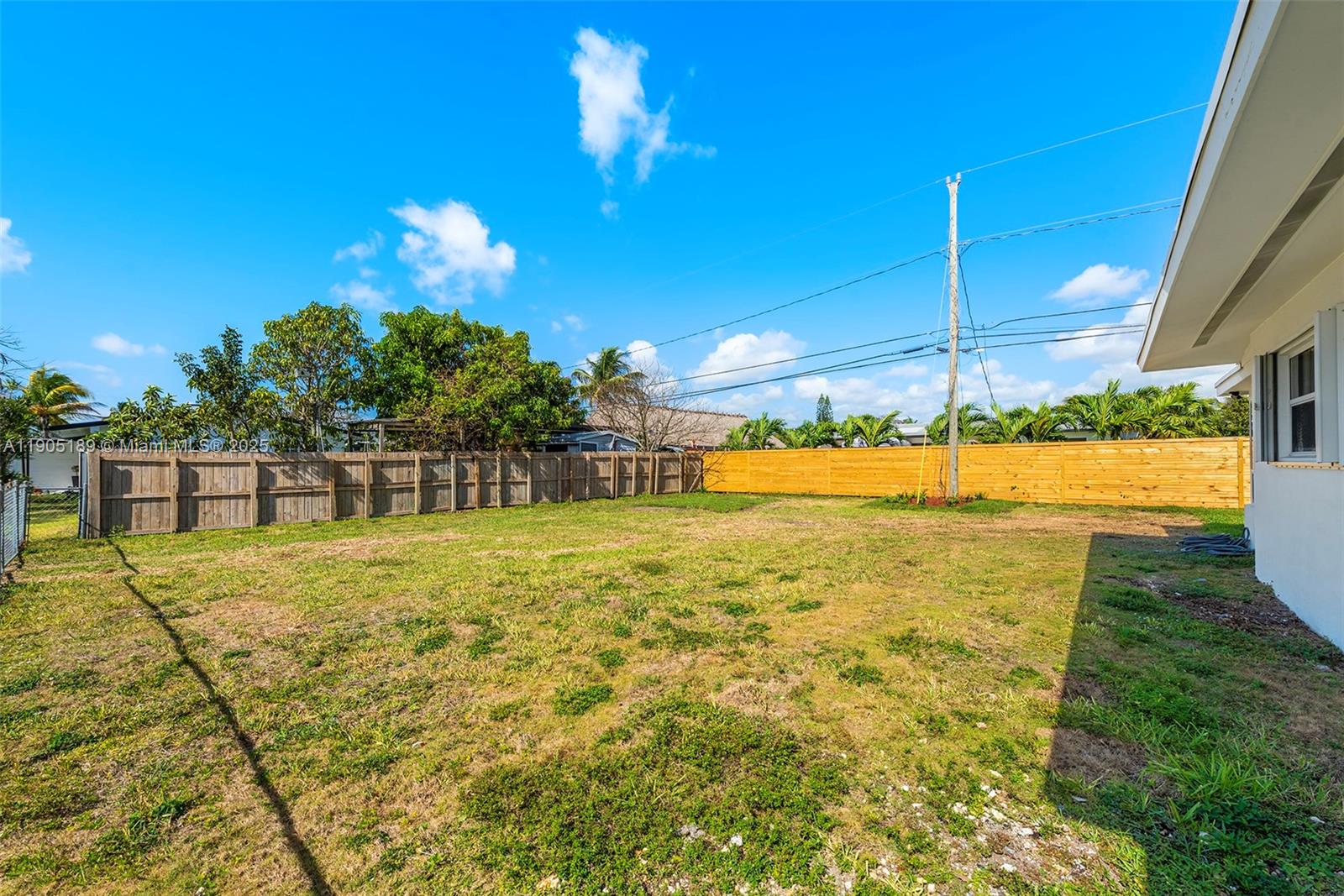 SOUTH CORAL HOMES SEC 2 - Residential Lease