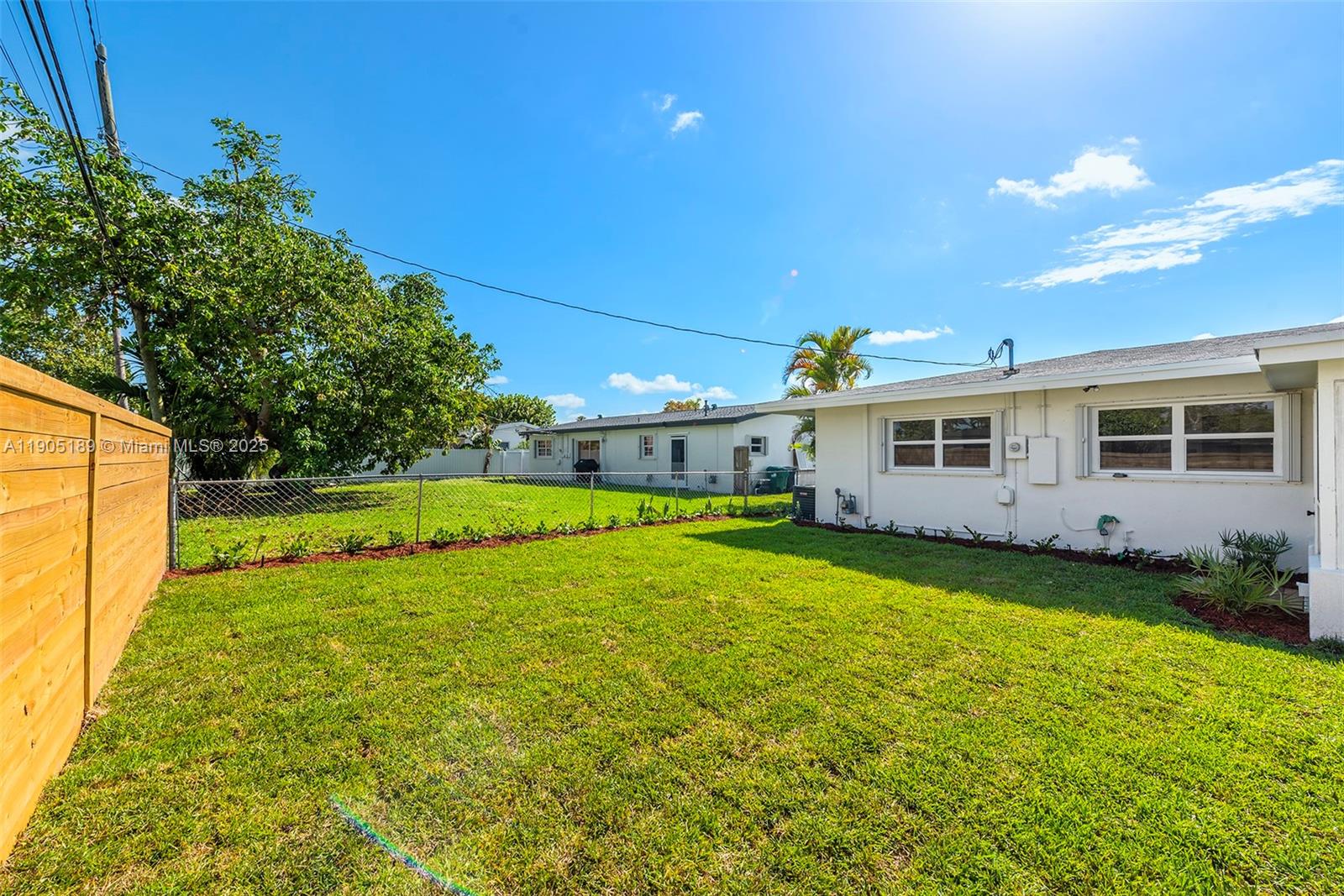SOUTH CORAL HOMES SEC 2 - Residential Lease
