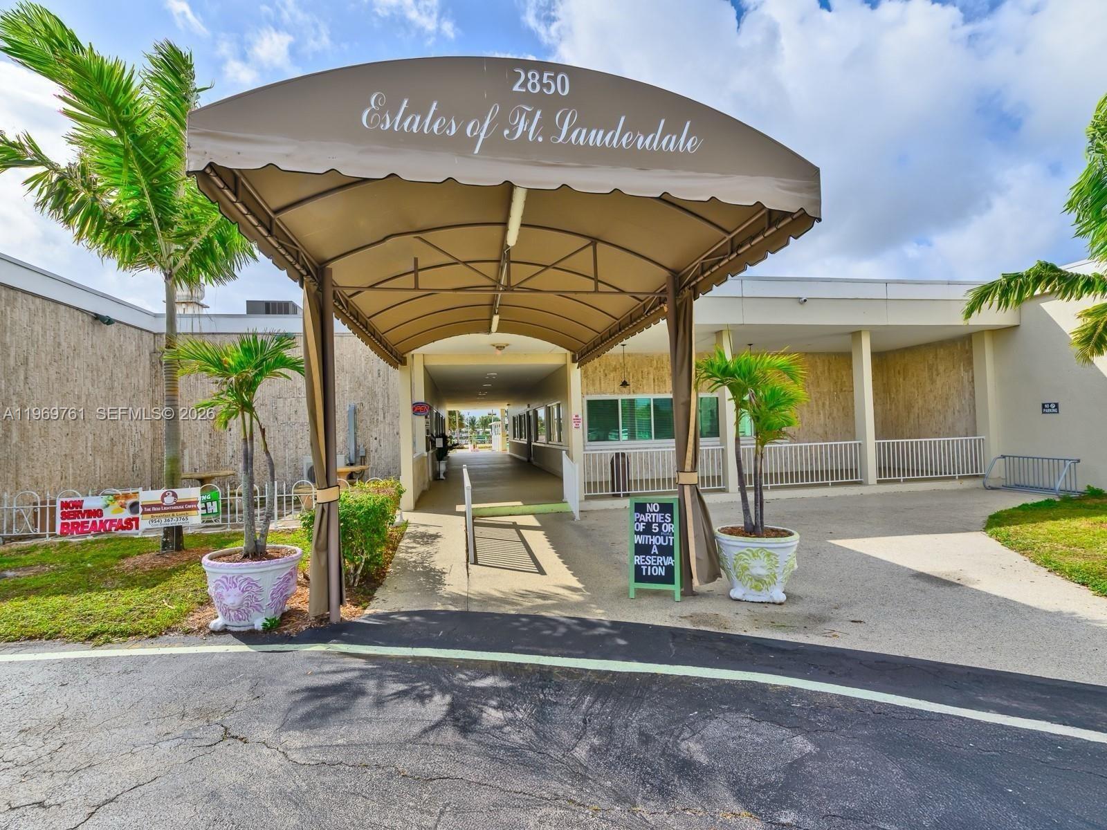 RAVENSWOOD ESTATES & MARI - Residential
